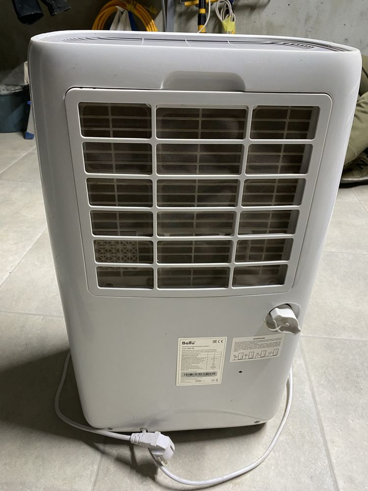 Осушитель воздуха Ballu BDA-70L