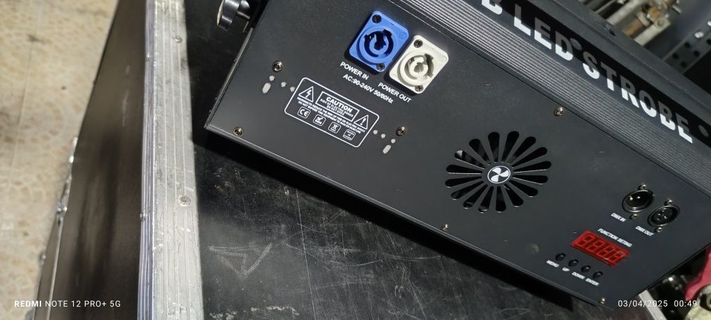 Strob led rgb w NOVO