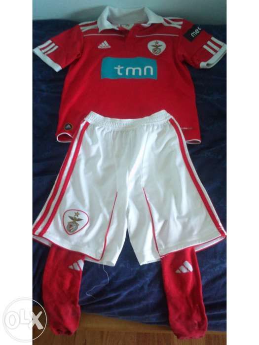 Equipamento oficial benfica vintage