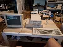 Commodore PC1 z monitorem i stacją dyskietek 1541– rzadki zestaw retro