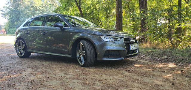 Audi A3 Sportback 3 x S-Line