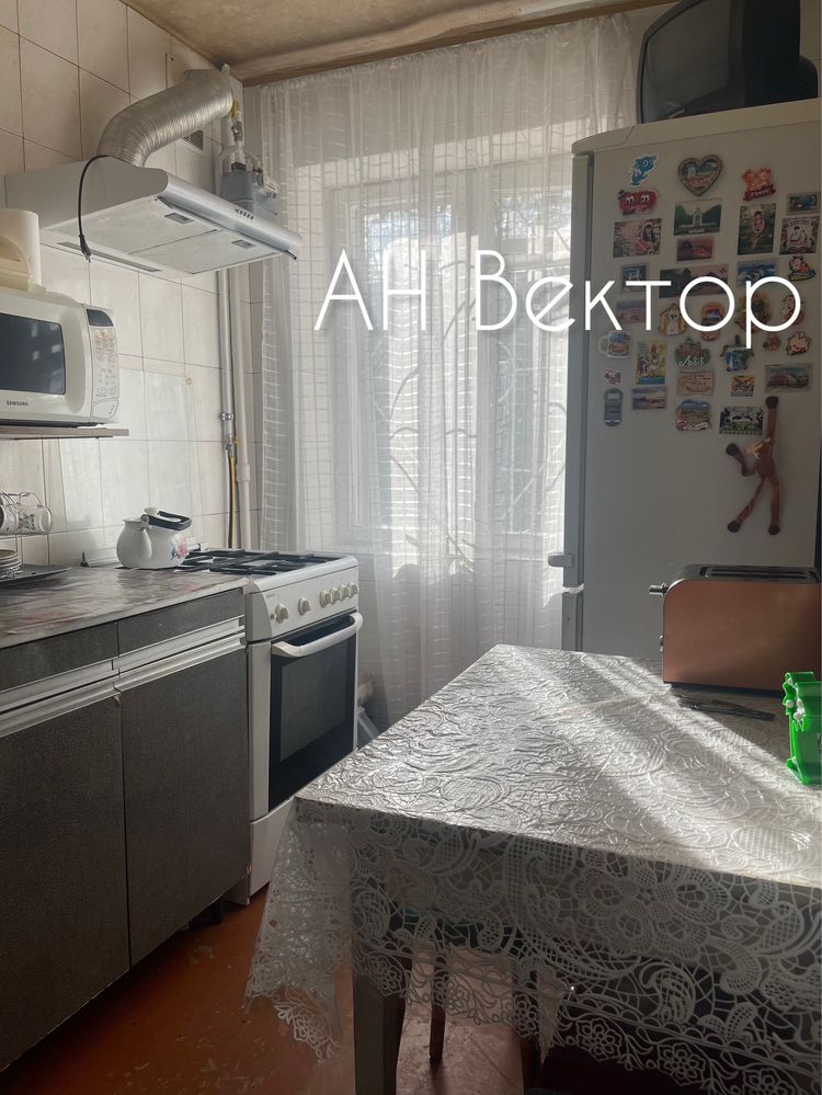 Продам 3 комнатную квартиру Новые Дома м.Дворец Спорта, Бульвар Юрьева