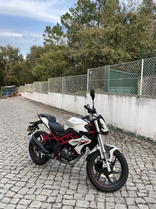 Moto beneli bn125cc