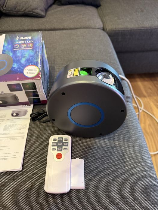 Projektor led z glosnikiem bluettoth
