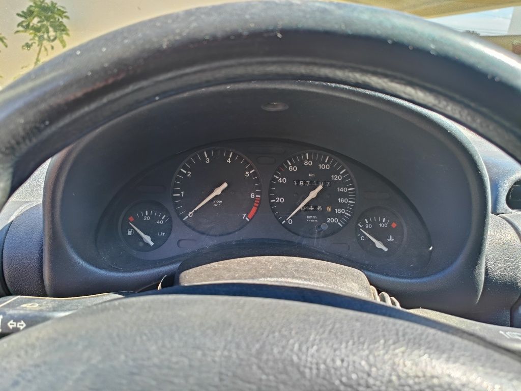 Opel Corsa B 1.2 16V 99' Ler discrição