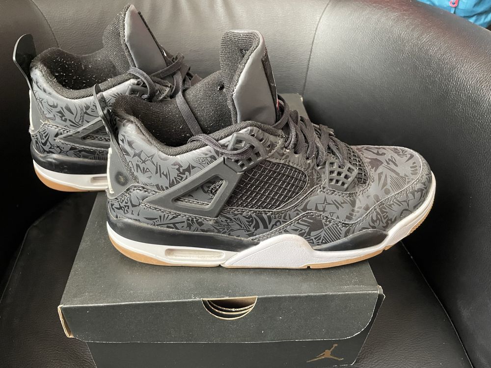 Nike Air Jordan 4