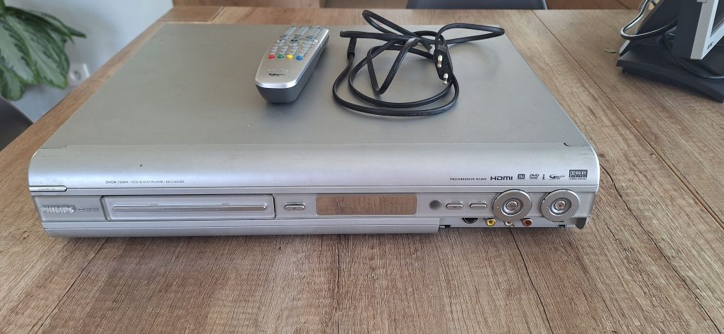 Nagrywarka stacjonarna rekorder recorder dvd philips DVDR-7300H 250GB