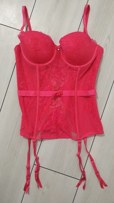 Продам комплект нижнего белья