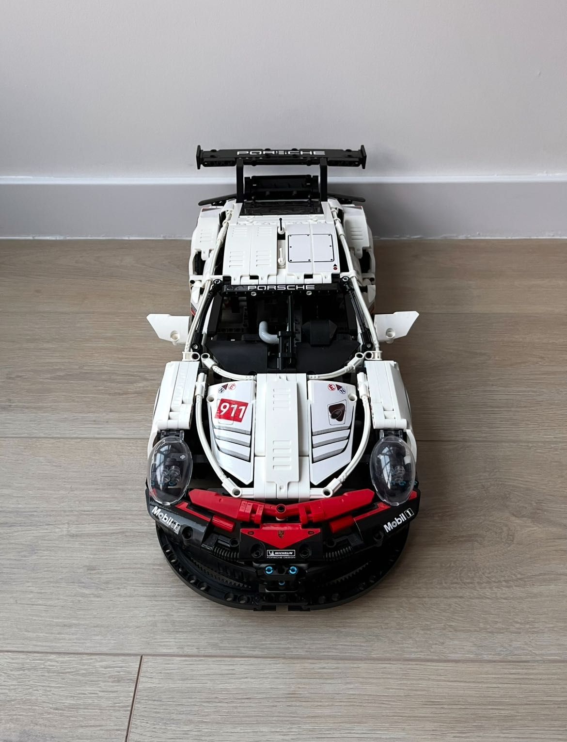 Новий Конструктор LEGO Technic Porsche 911 RSR 1580 деталей (42096)