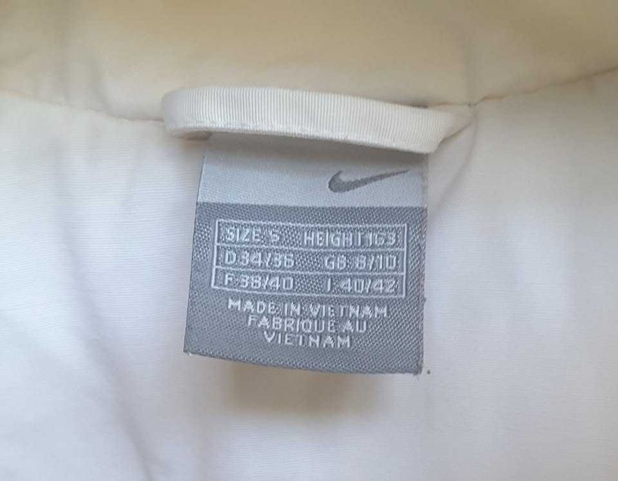 Casaco/Quispo de Senhora Nike - S