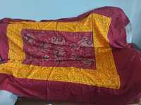 materiał bawełniany z ręcznych haftem w klimacie hinduskim