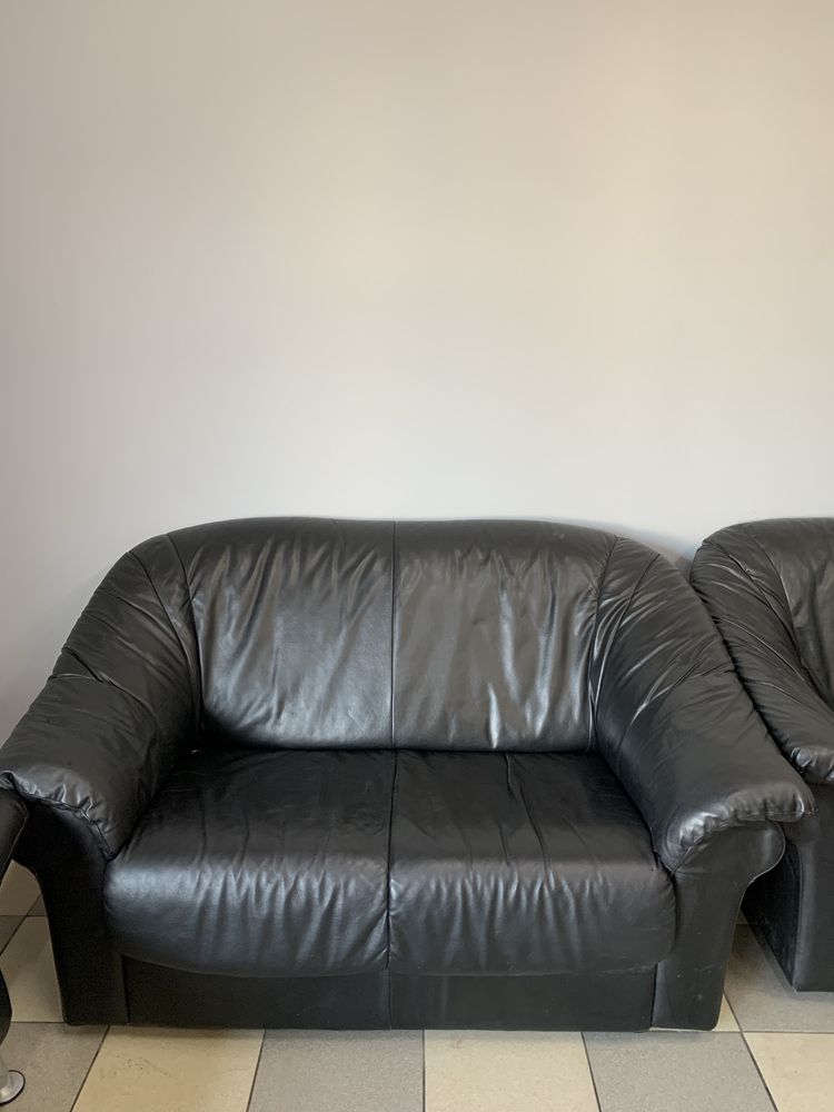 Шкіряний диван і крісло