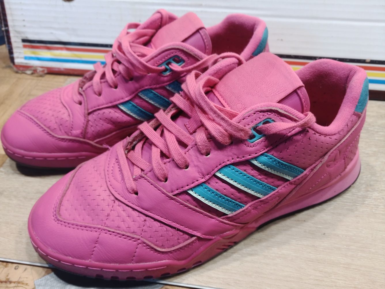 Buty damskie Adidas trainer shock 38 2/3