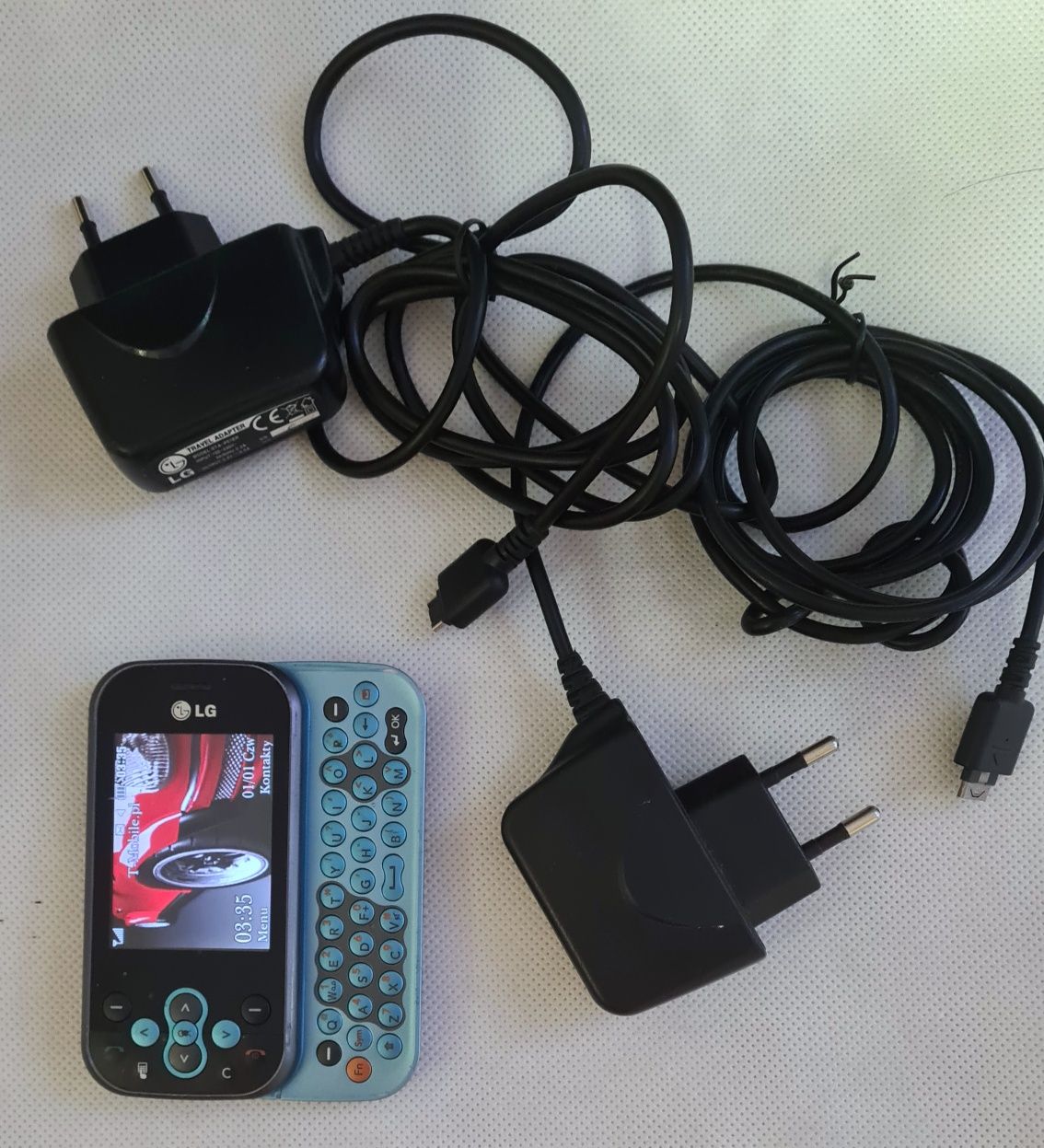 LG KS360 rozsuwany + 2 ładowarki 2 baterie