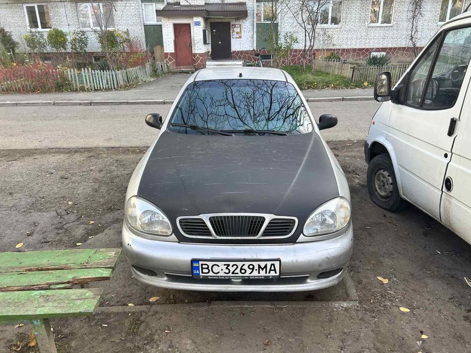 Продам Део Ланос.