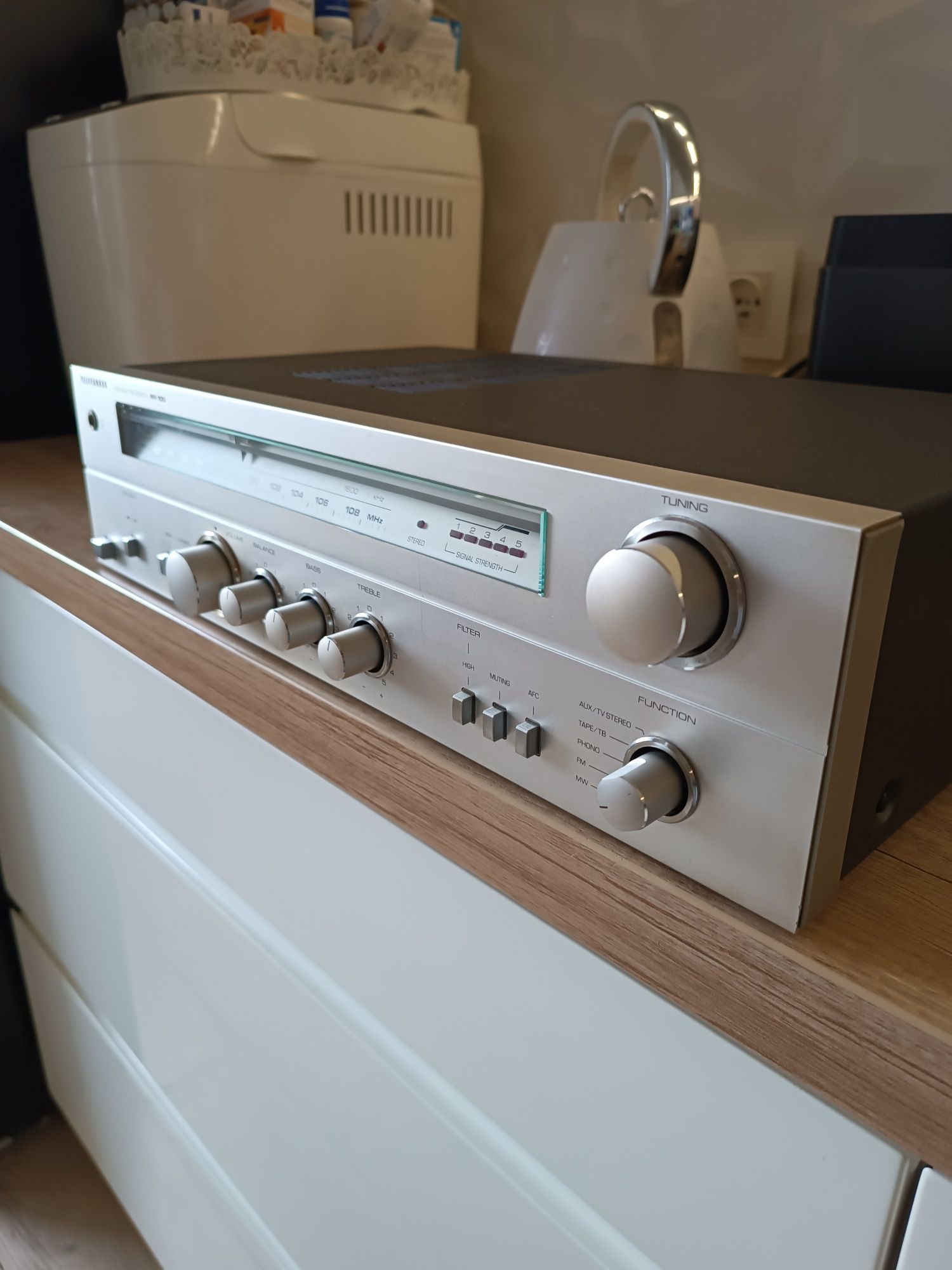 Amplituner Telefunken RR100