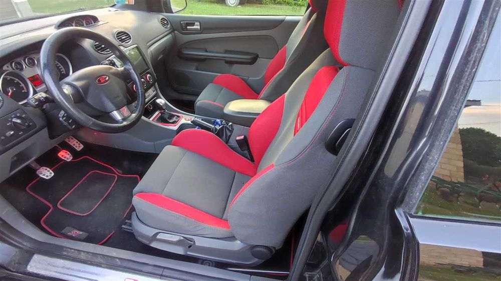 Ford Focus ST 2.5T LPG 260 KM