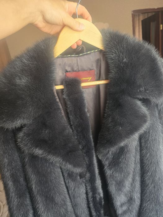 Норкова шуба кольору графіт