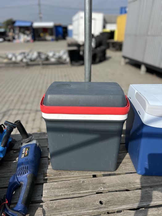 Автомобільний холодильник (фреон/12/220)