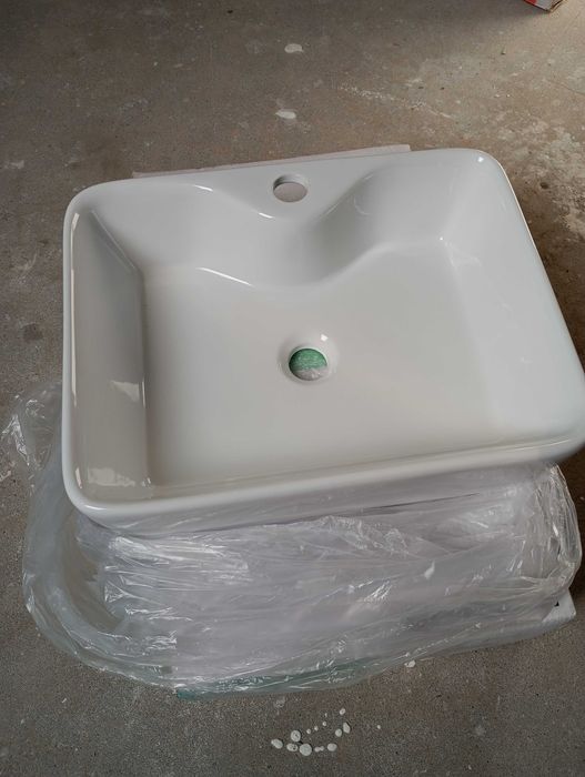 Umywalka nablatowa GoodHome 48,5x37,5x13 - nowa -nieużywana