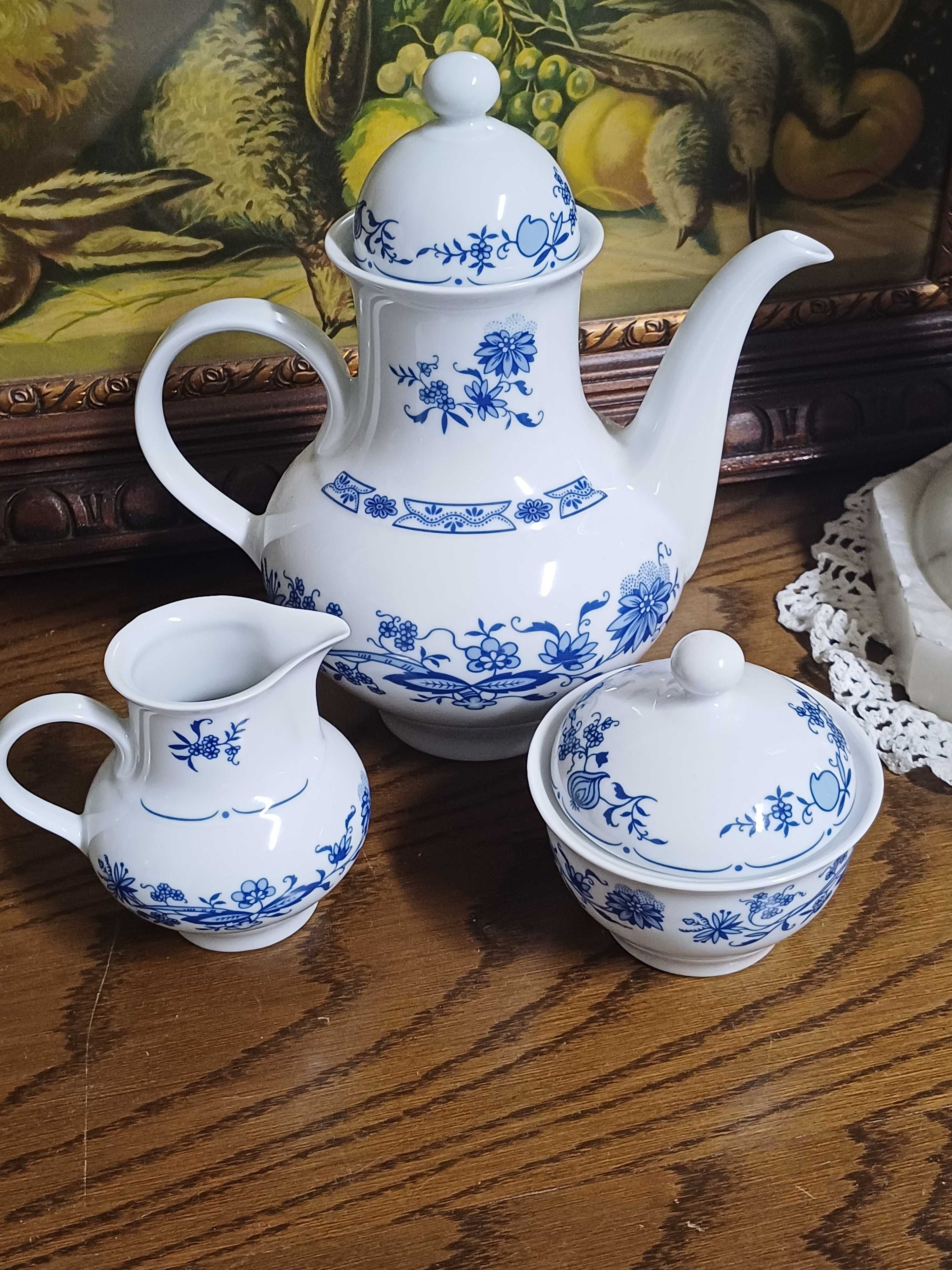 Środek kawowy porcelana Ilmenau GDR Echt kobalt (P.4132)