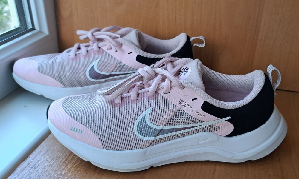 Кросівки оригінальні Nike p36,5