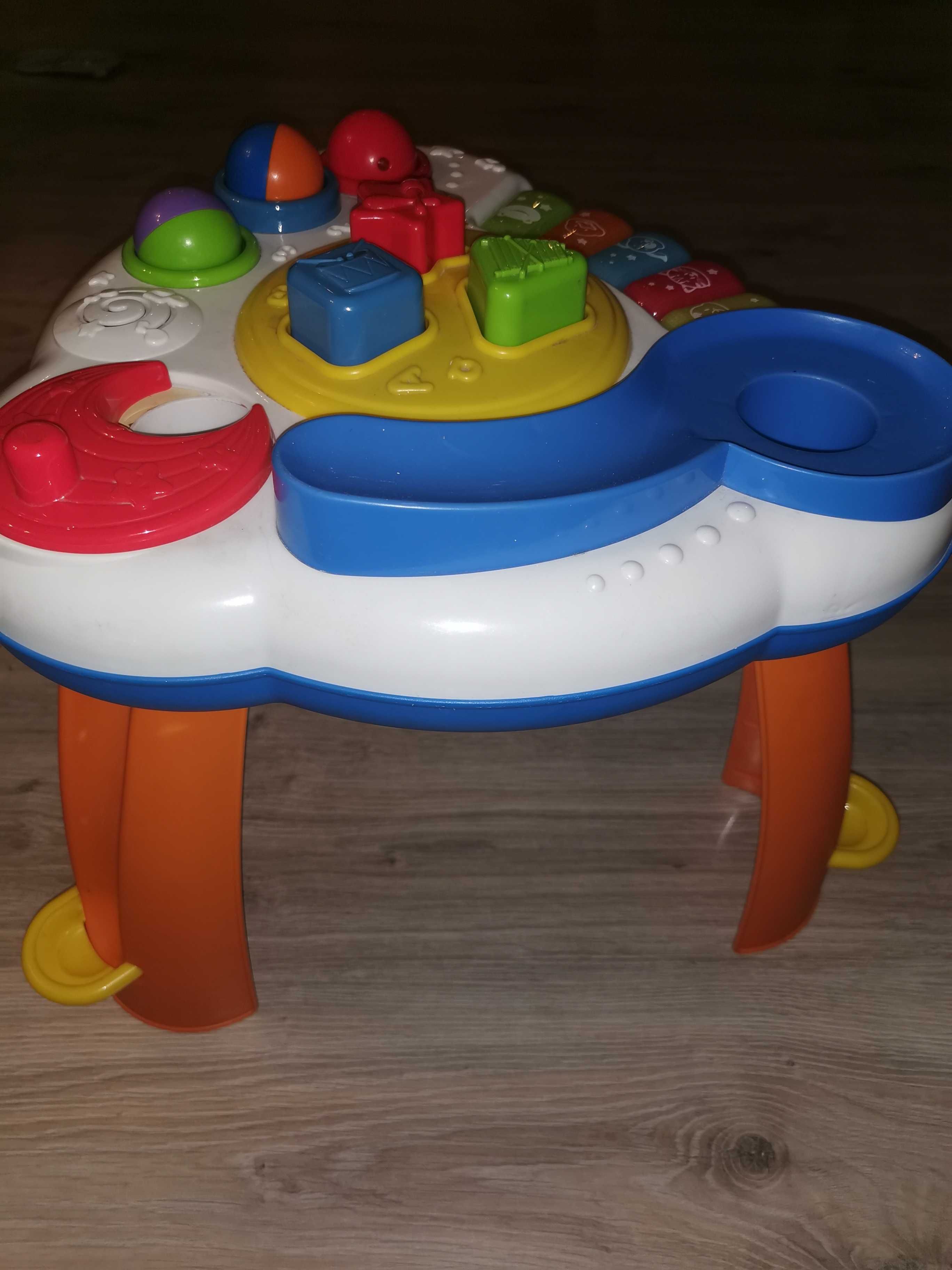 Stoliczek z piłeczkami Smily Play