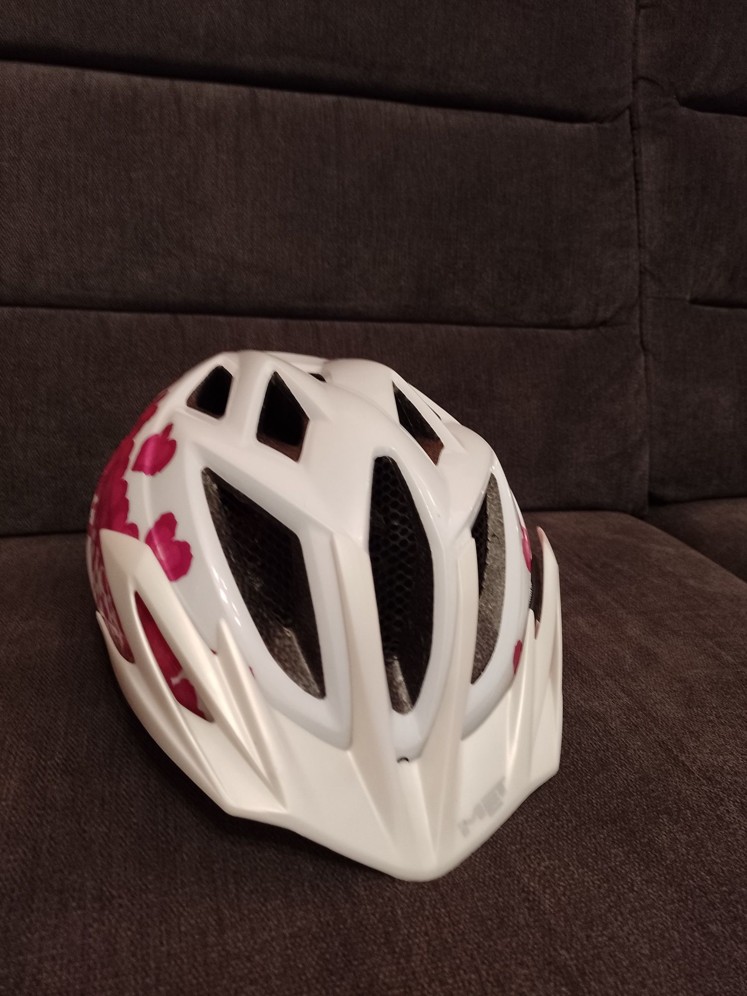 Kask rowerowy uniwersalny MET