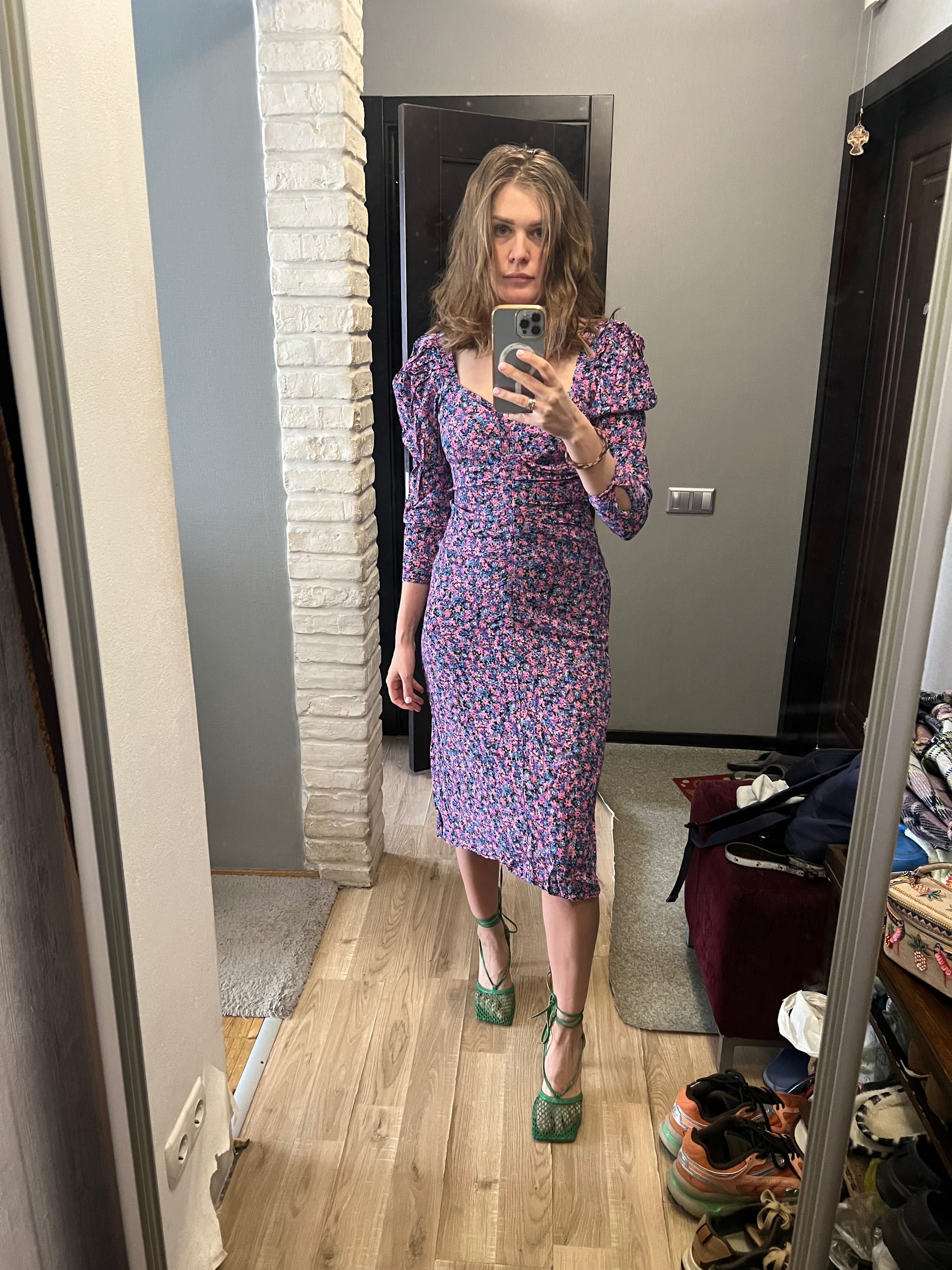 Сукня Zara з вирізом на спинці