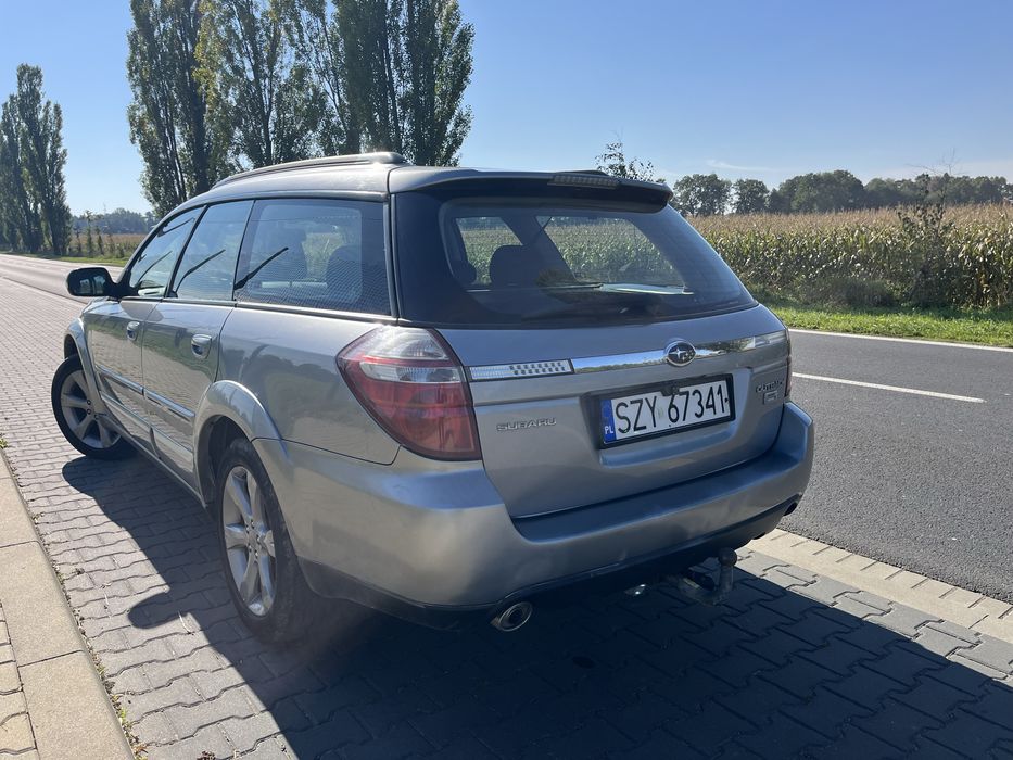 Sprzedam Subaru Outback 2.0 cm 150 kw 4x4 HAK R Android mały przebieg