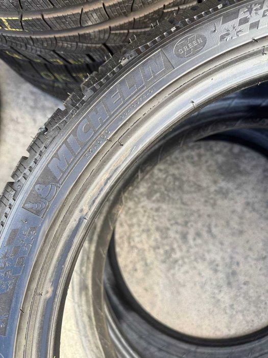 Шини Б/У 255/35 R19 Michelin