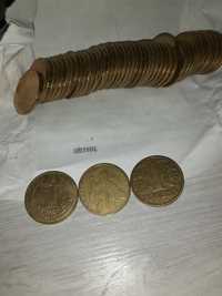 Монеты по 1 гривне разных годов