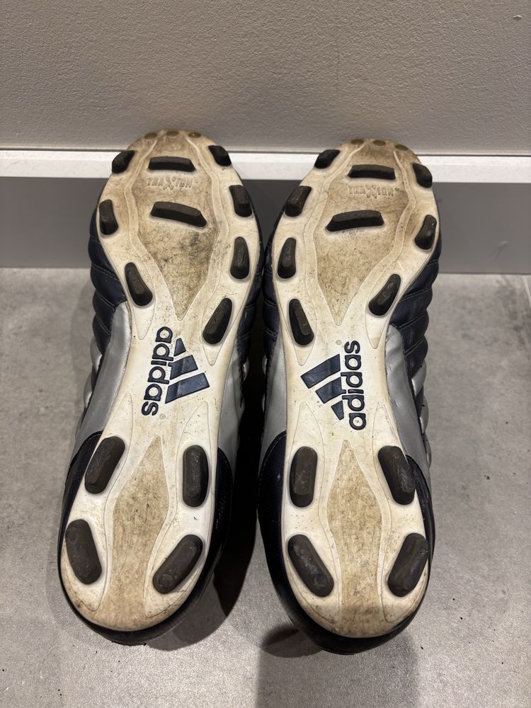 Buty piłkarskie Adidas 44 2/3 korki