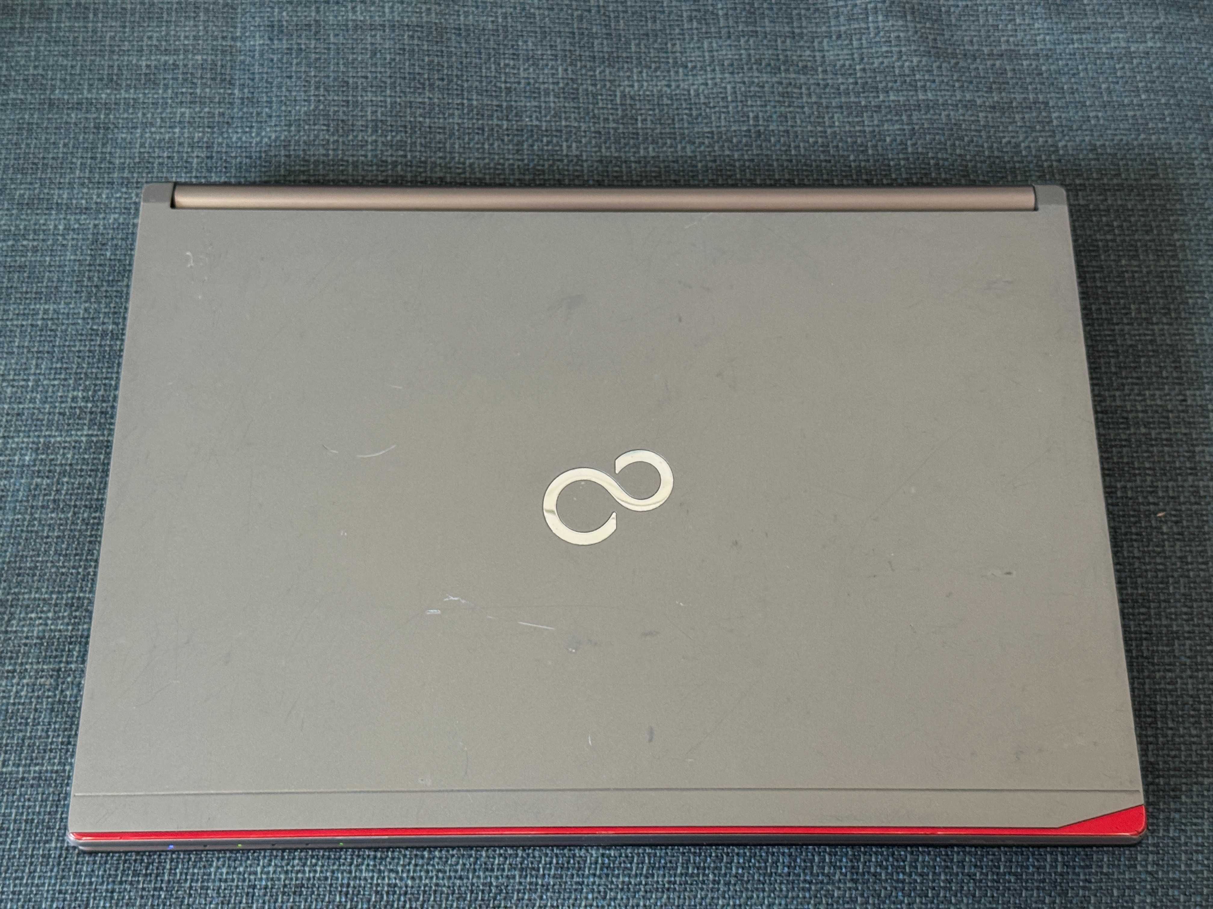 Fujitsu Lifebook E736 – Dobry stan, i5-6300U, 8GB RAM, 128GB SSD