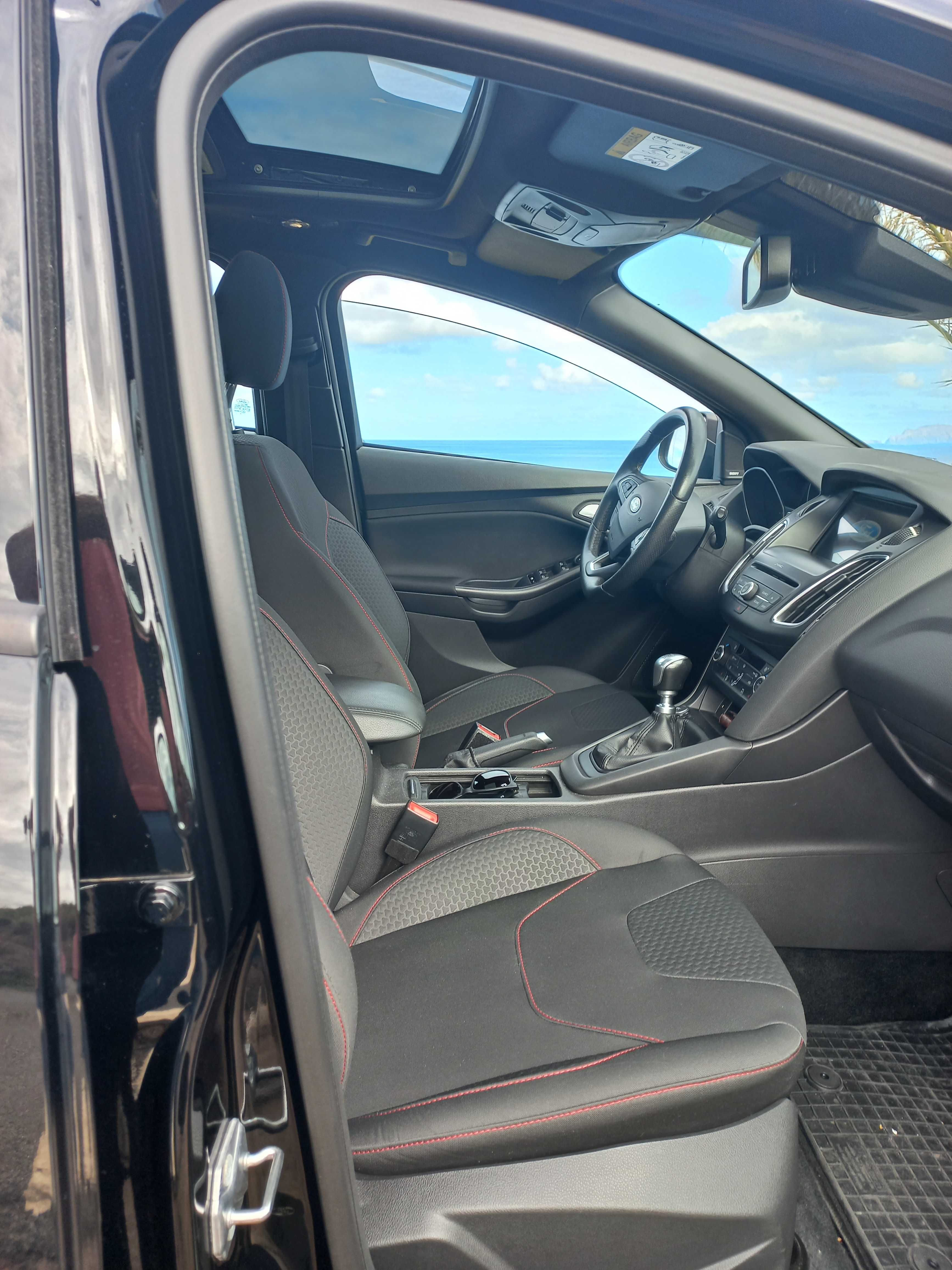 Ford Focus ST Line
