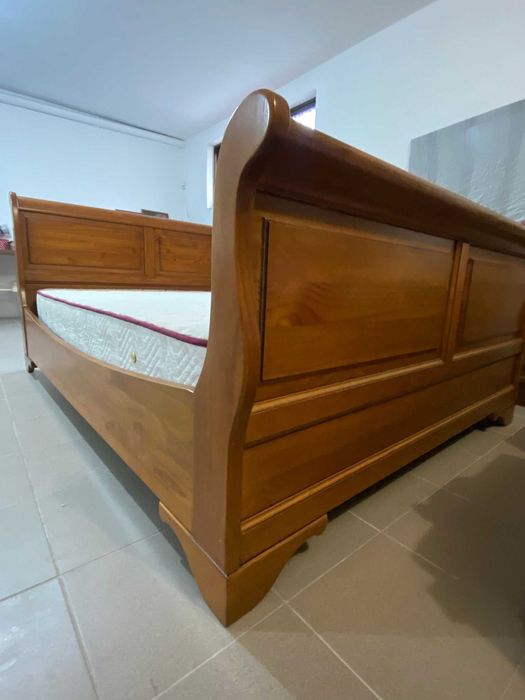 Conjunto de Quarto, Madeira de Cerejeira maciça. Ótimo estado