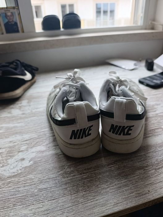 Vendo sapatilhas Nike tmnh 38 estou a vender porque me  parou de servi