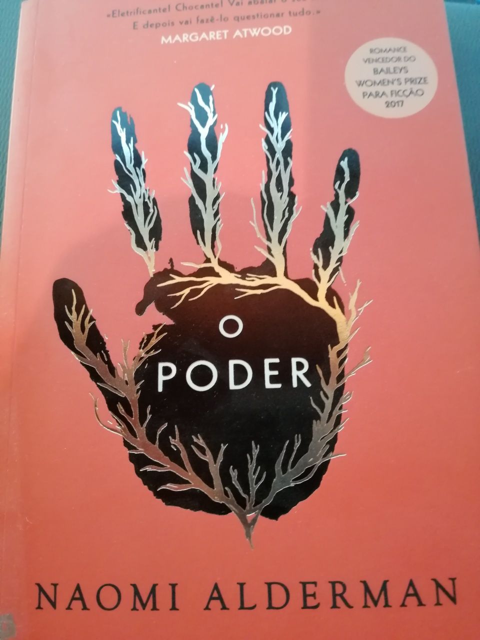 O poder, Naomi Alderman