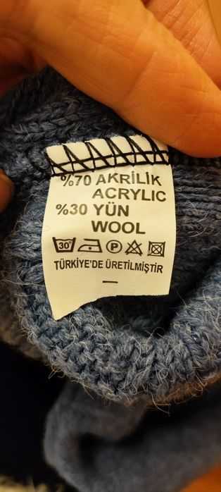 Светр  дитячий теплй