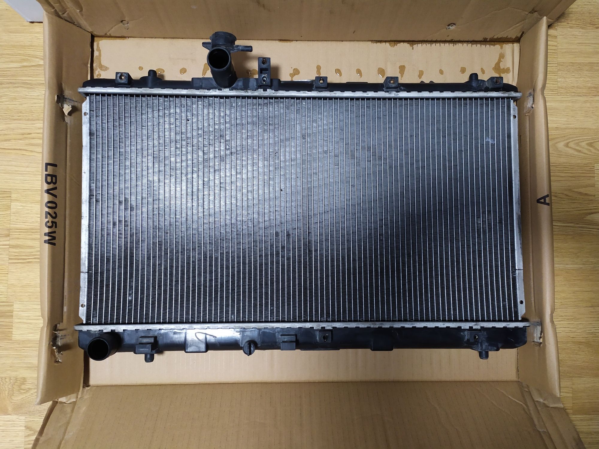 Радіатор охолодження для Suzuki SX4 NISSENS 64197 аналог 17700-79J00