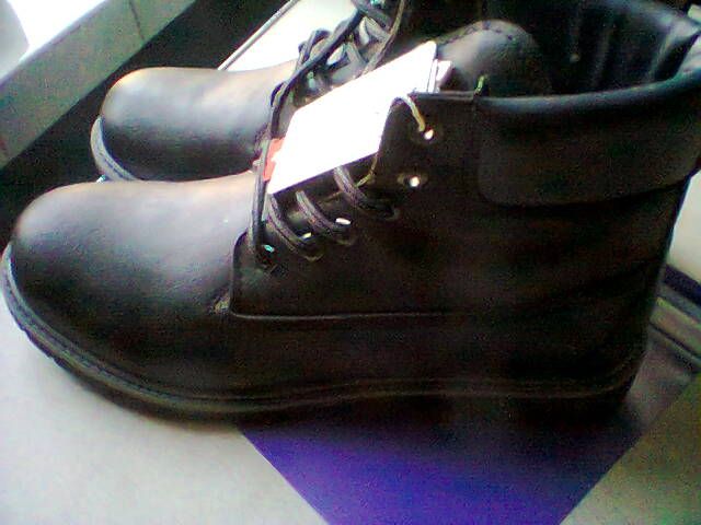 Ботинки демисезонные (Фирма DeFacto, произведены в Турции)