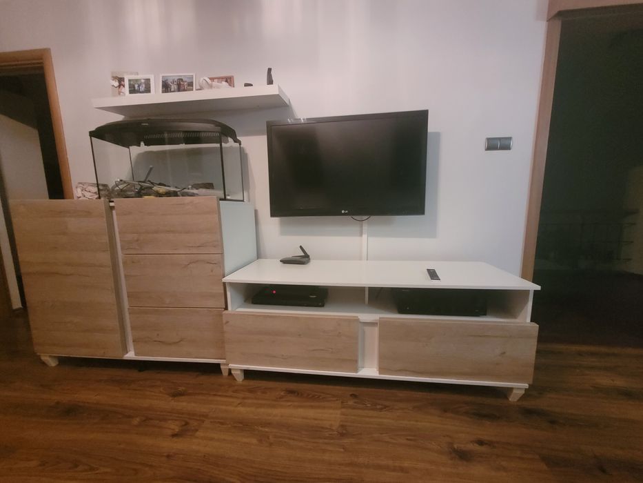 Szafka rtv + 2 komody z salonu Agata.