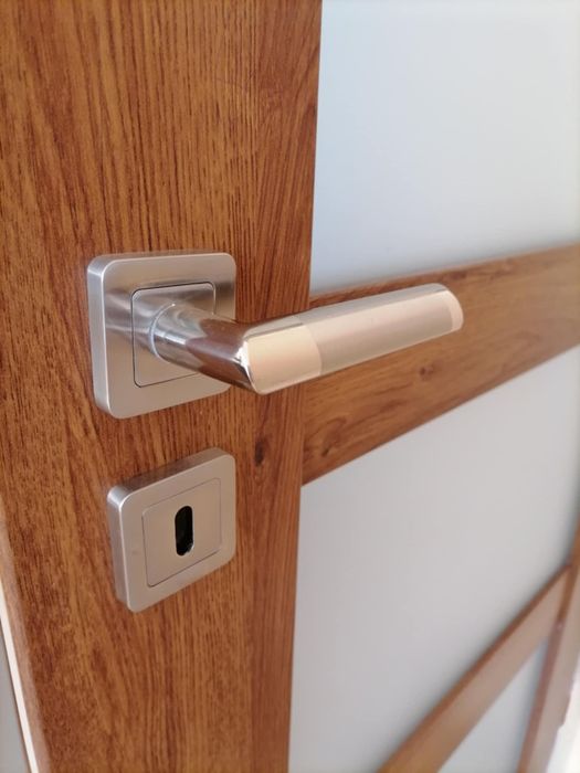 Drzwi wewnętrzne pokojowe 80 prawe