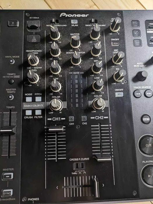 For Sale: Pioneer XDJ-R1 + Flight Case – One Owner, Excellent Condition!64284612092802121
