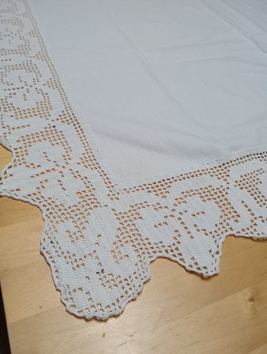 Toalha em linho com renda
