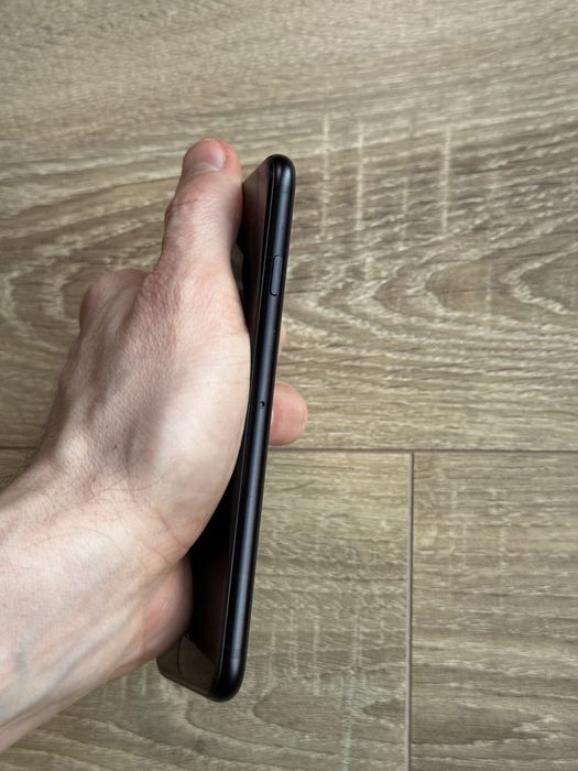 АКБ 100% Гарний Apple iPhone SE 2 128 2020 Black Neverlock