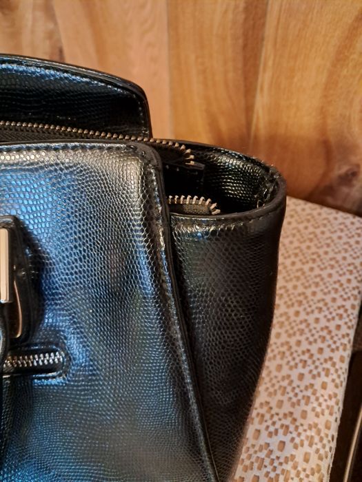 Torebka Kazar czarna lakierowana pojemna