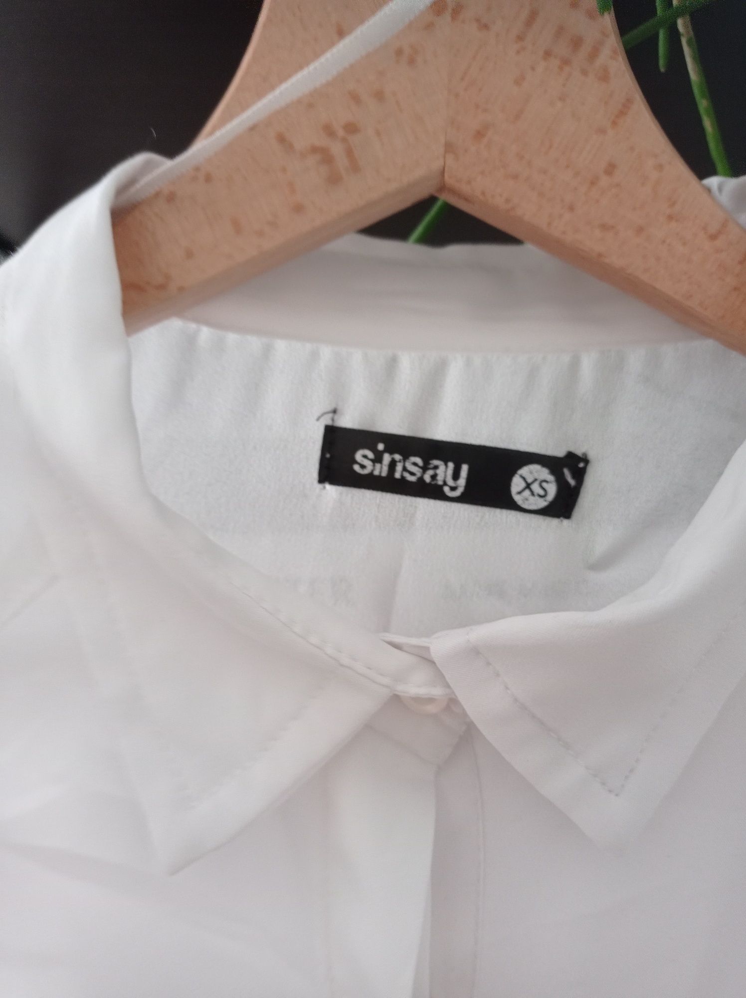 Biała elegancka koszula Sinsay, rozmiar XS