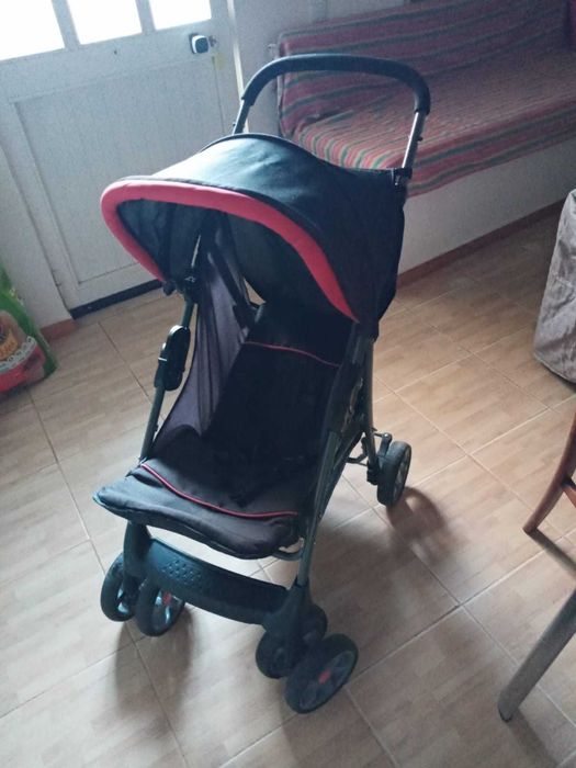 Carrinho de bebe em bom estado