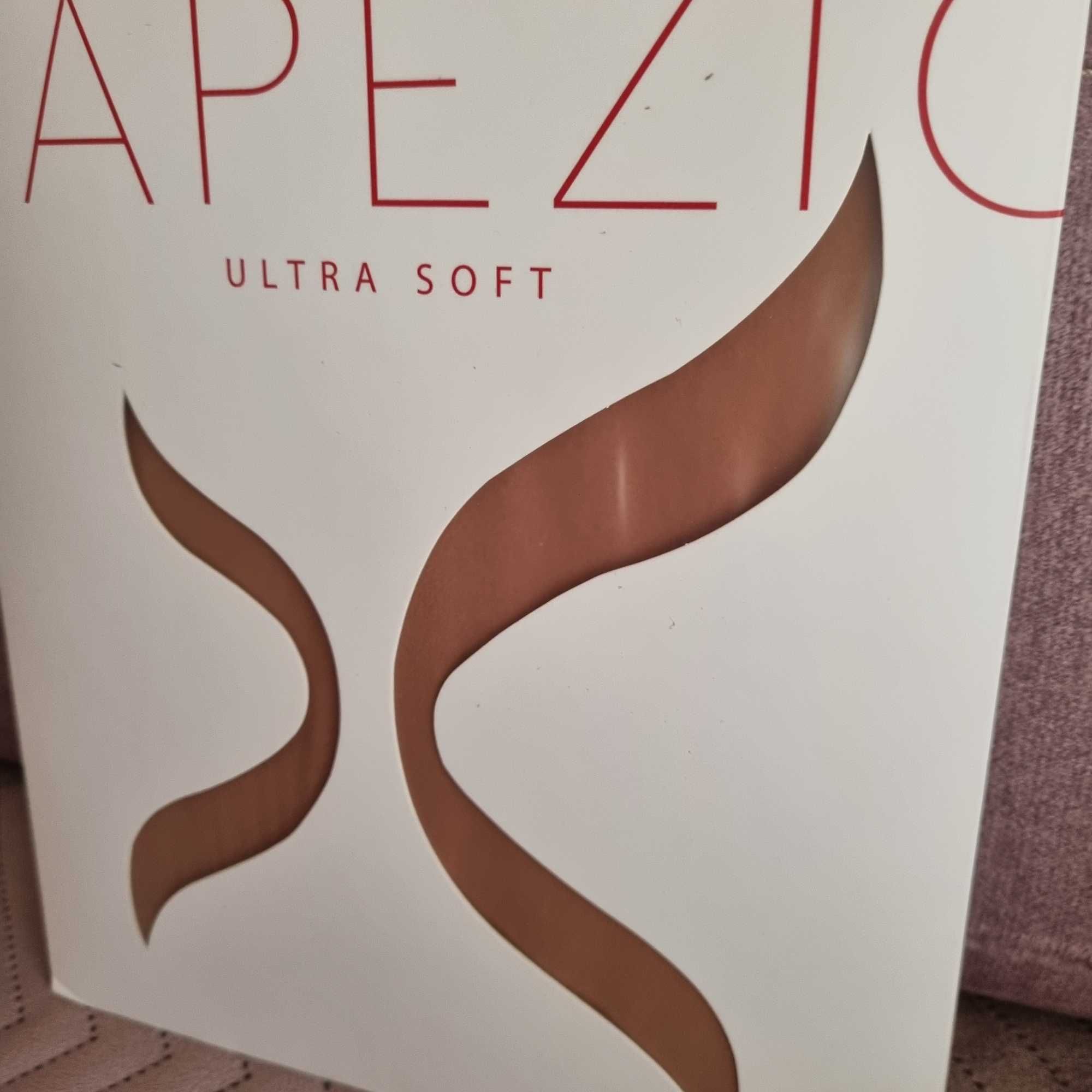 Rajstopy taneczne dziecięce Capezio 8-12 lat ze stopą lub bez stóp